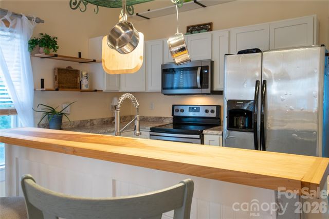 302 Park Avenue, Mount Holly, NC 28120