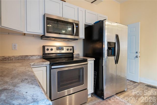 302 Park Avenue, Mount Holly, NC 28120