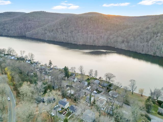 54 Lavelle Avenue, New Fairfield, CT 06812