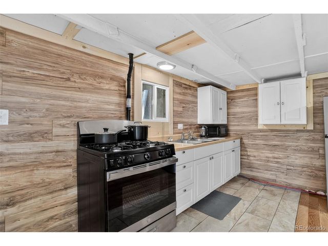 4 Honeysuckle Rd, Woodland Park, CO 80863