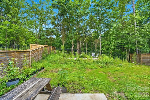 565 Hawley Street, Charlotte, NC 28214