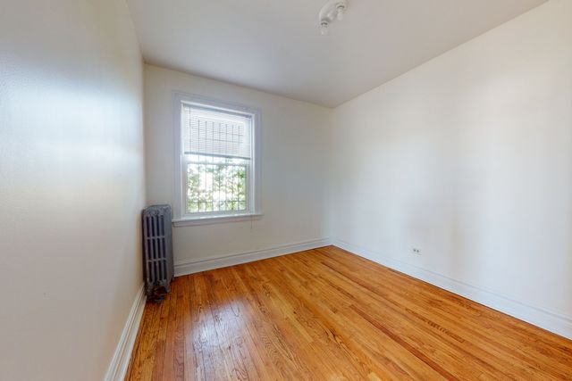 3012 W Warren Boulevard 3R, Chicago, IL 60612