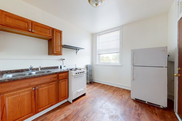 3012 W Warren Boulevard 3R, Chicago, IL 60612