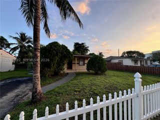 3040 NW 7th St, Pompano Beach, FL 33069