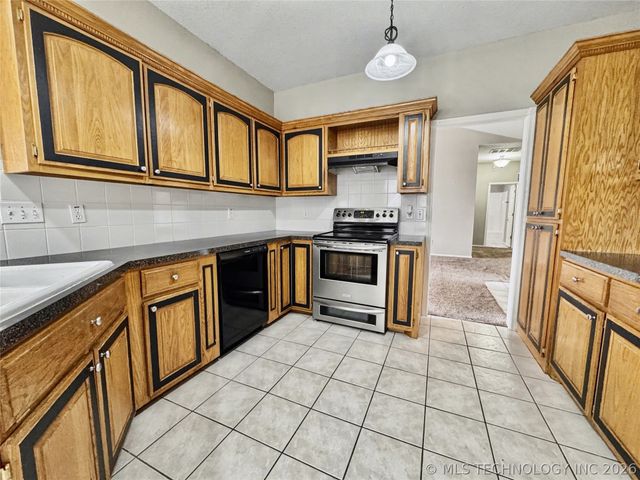 1580 Aspen Drive, Tahlequah, OK 74464