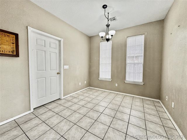 1580 Aspen Drive, Tahlequah, OK 74464