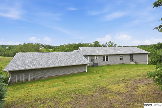 36712 Oakmont Drive, Louisville, NE 68037
