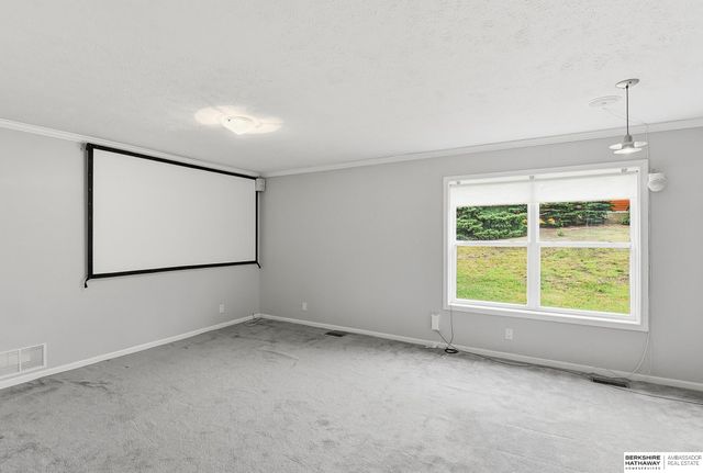 36712 Oakmont Drive, Louisville, NE 68037
