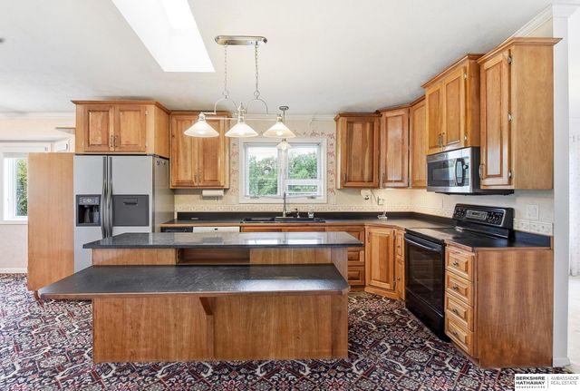 36712 Oakmont Drive, Louisville, NE 68037