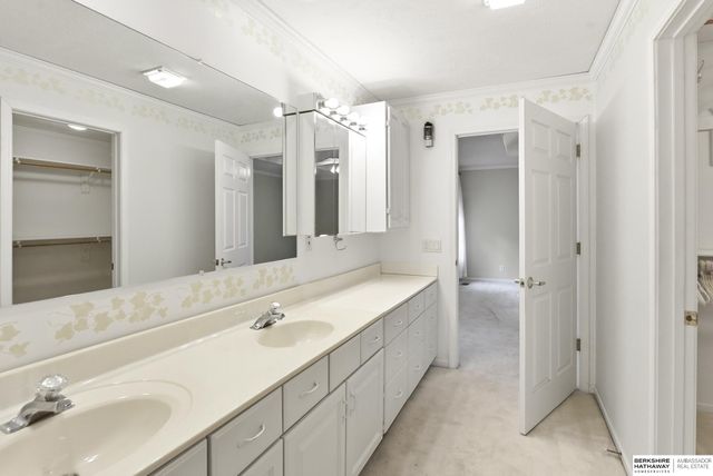 36712 Oakmont Drive, Louisville, NE 68037