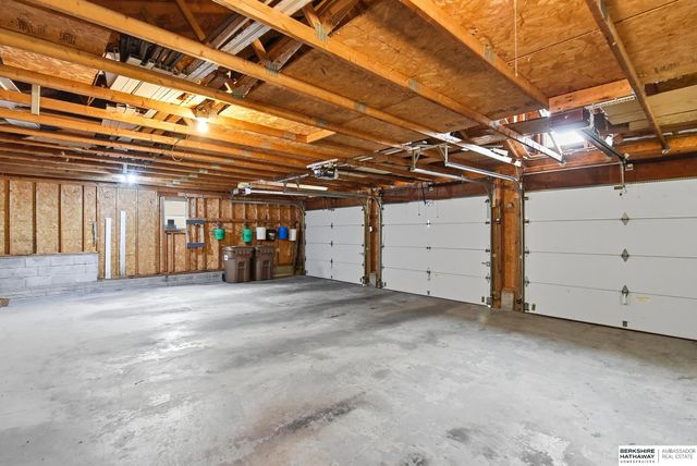 36712 Oakmont Drive, Louisville, NE 68037