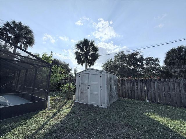 684 SEVEN GABLES CIRCLE SE, Palm Bay, FL 32909