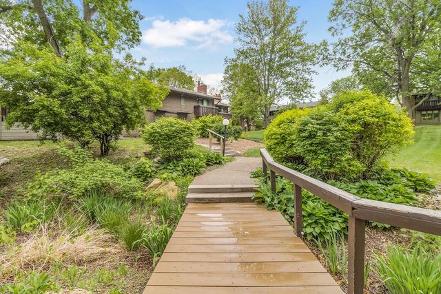 1217 Brighton Square, New Brighton, MN 55112