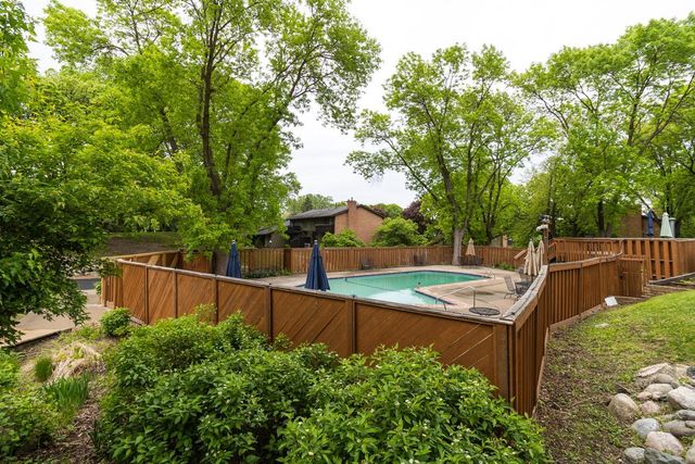 1217 Brighton Square, New Brighton, MN 55112