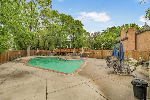 1217 Brighton Square, New Brighton, MN 55112