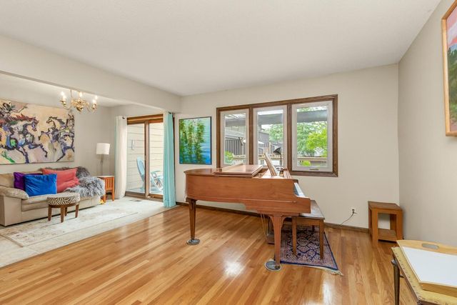 1217 Brighton Square, New Brighton, MN 55112