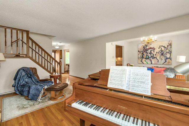 1217 Brighton Square, New Brighton, MN 55112
