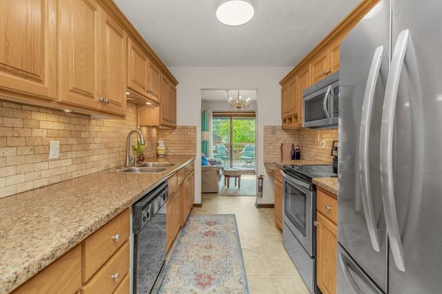 1217 Brighton Square, New Brighton, MN 55112