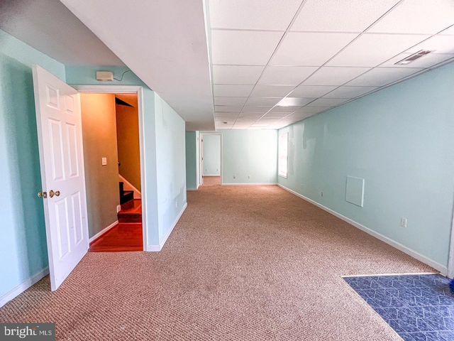 13 CRESTVIEW DR, Front Royal, VA 22630