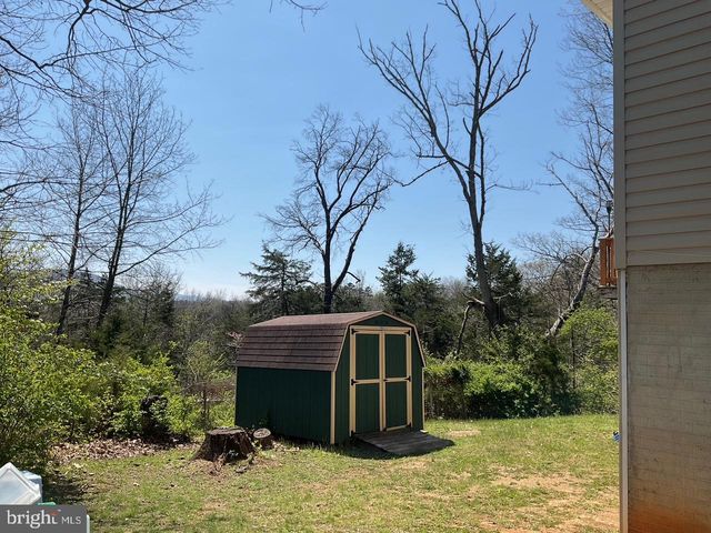 13 CRESTVIEW DR, Front Royal, VA 22630