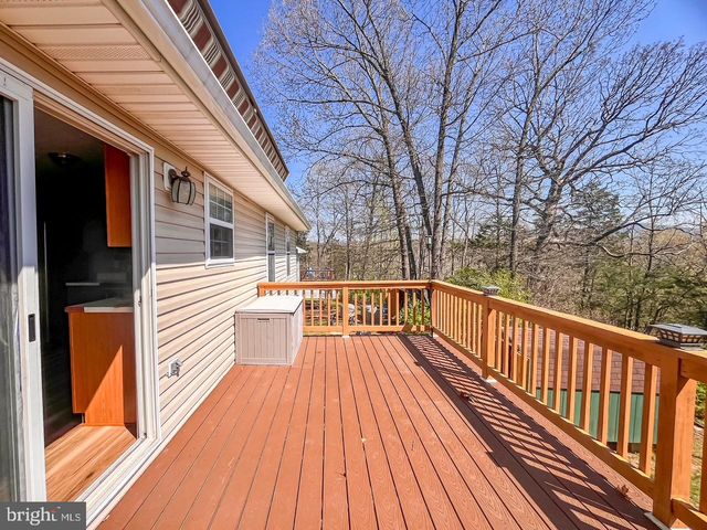13 CRESTVIEW DR, Front Royal, VA 22630