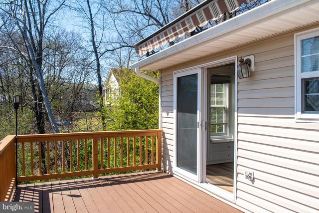 13 CRESTVIEW DR, Front Royal, VA 22630