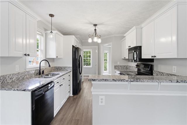 149 Valleyside Drive S, Dallas, GA 30157