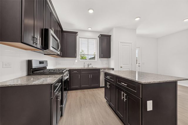 338 Shady Cedar Hill Lane, Conroe, TX 77378