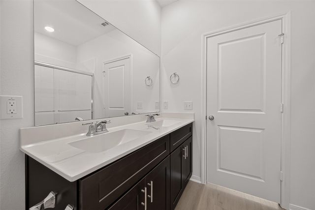 338 Shady Cedar Hill Lane, Conroe, TX 77378