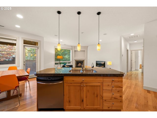 242 Se 29TH St, Gresham, OR 97080