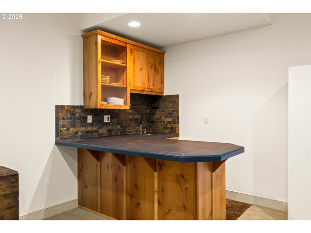 242 Se 29TH St, Gresham, OR 97080