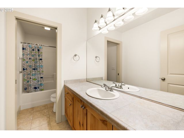 242 Se 29TH St, Gresham, OR 97080