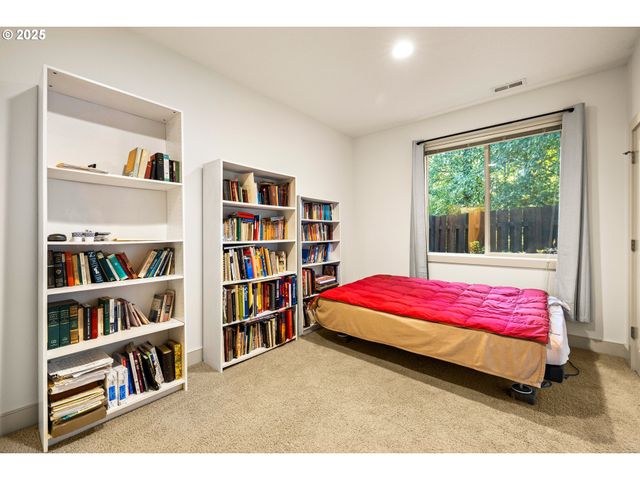 242 Se 29TH St, Gresham, OR 97080