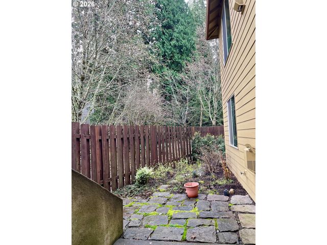 242 Se 29TH St, Gresham, OR 97080