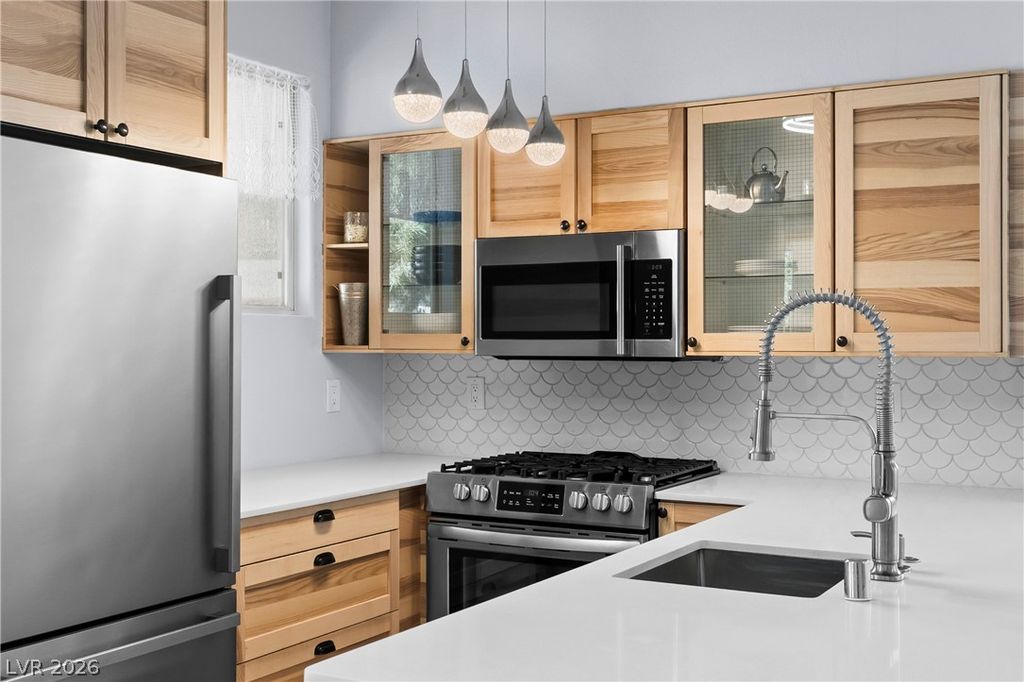 9050 West Warm Springs Road 2009, Las Vegas, NV 89148