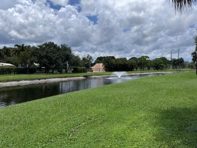 160 Heritage Way, West Palm Beach, FL 33407
