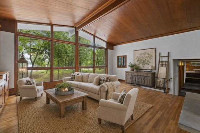 4508 Birchbark Trail N, Lake Elmo, MN 55042