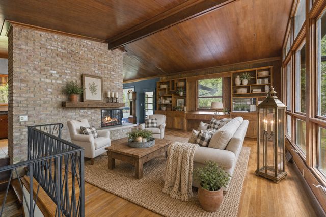 4508 Birchbark Trail N, Lake Elmo, MN 55042