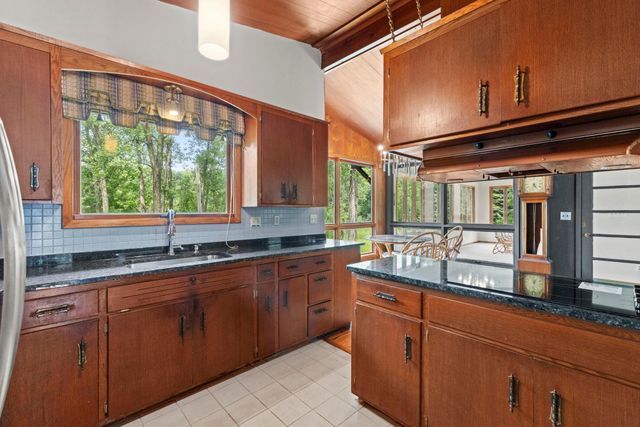 4508 Birchbark Trail N, Lake Elmo, MN 55042