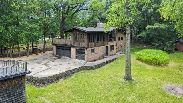 4508 Birchbark Trail N, Lake Elmo, MN 55042
