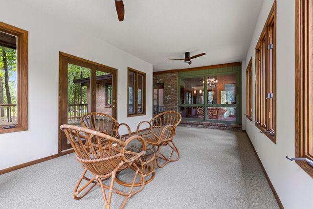 4508 Birchbark Trail N, Lake Elmo, MN 55042