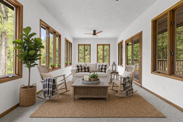 4508 Birchbark Trail N, Lake Elmo, MN 55042