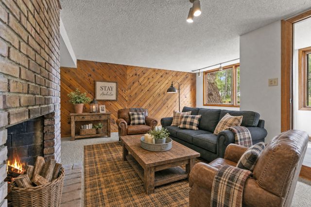 4508 Birchbark Trail N, Lake Elmo, MN 55042