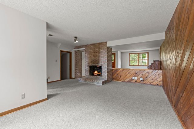 4508 Birchbark Trail N, Lake Elmo, MN 55042