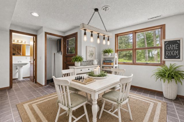 4508 Birchbark Trail N, Lake Elmo, MN 55042