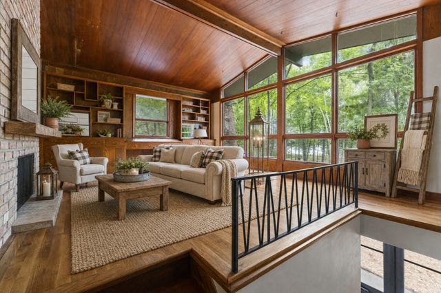 4508 Birchbark Trail N, Lake Elmo, MN 55042