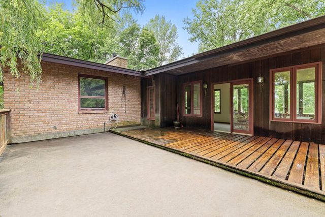 4508 Birchbark Trail N, Lake Elmo, MN 55042