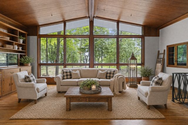 4508 Birchbark Trail N, Lake Elmo, MN 55042