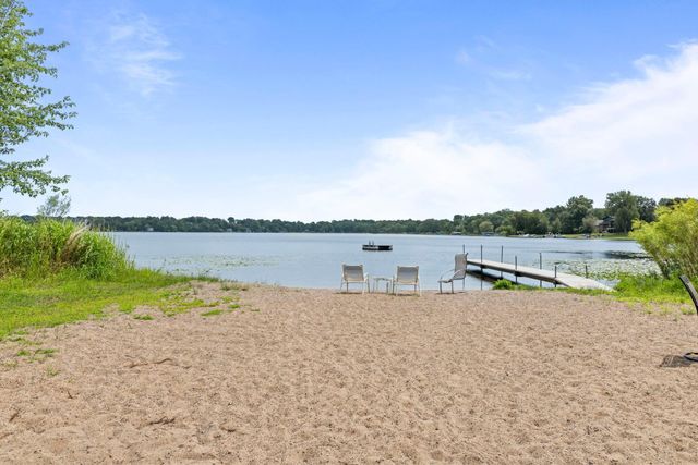 4508 Birchbark Trail N, Lake Elmo, MN 55042