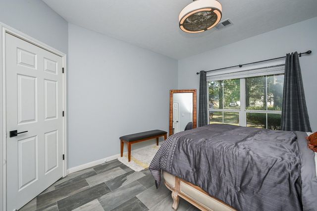 75 April Wind Drive S, Conroe, TX 77356